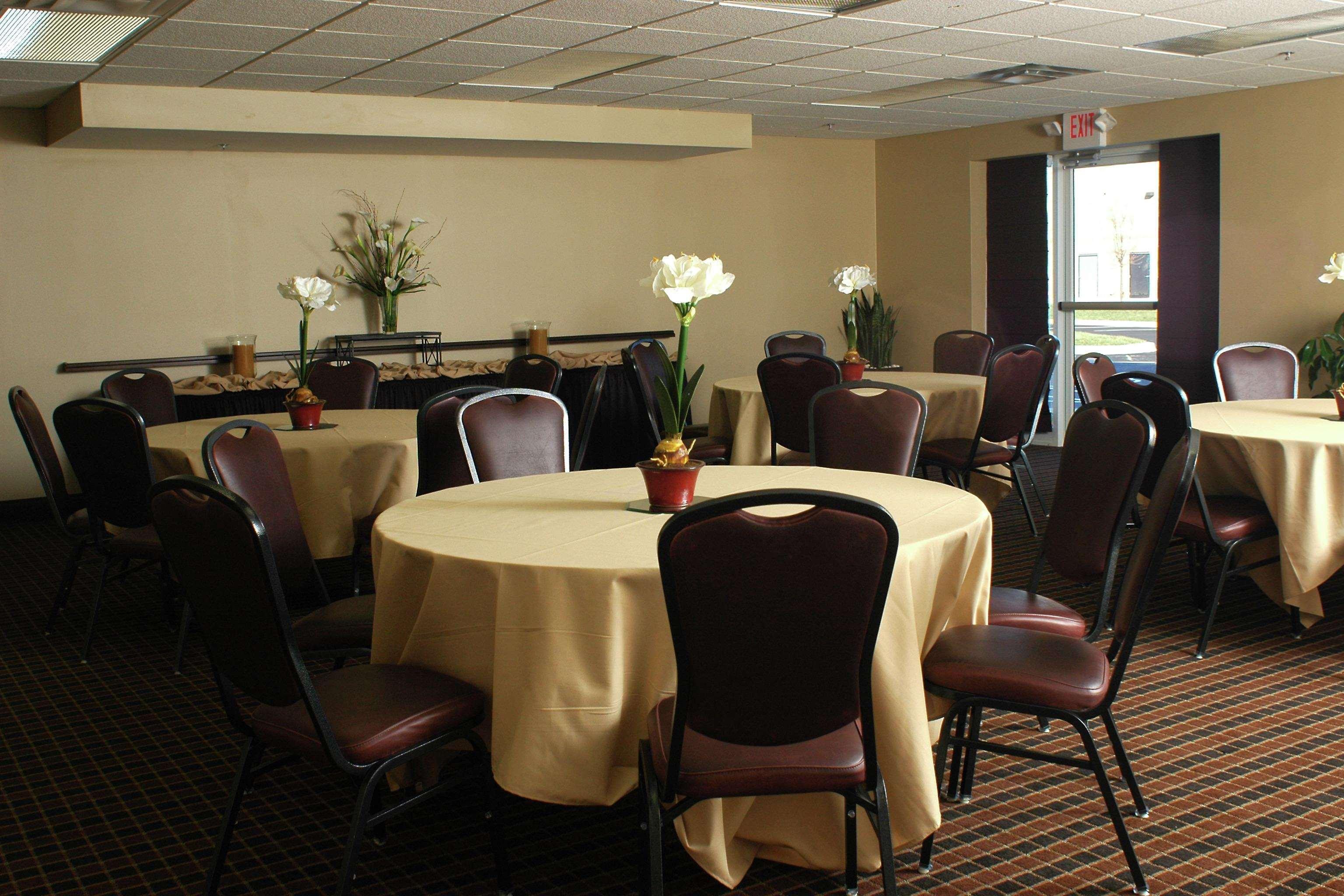 Homewood Suites By Hilton Louisville-East מראה חיצוני תמונה